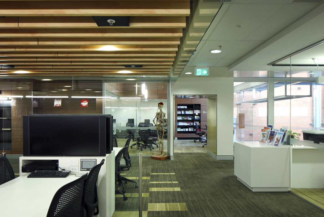 phillips smith conwell, psc. architects, university of queensland clinical school, uq clinical school, greenslopes private hospital, medical architecture, interior design, interior architecture,